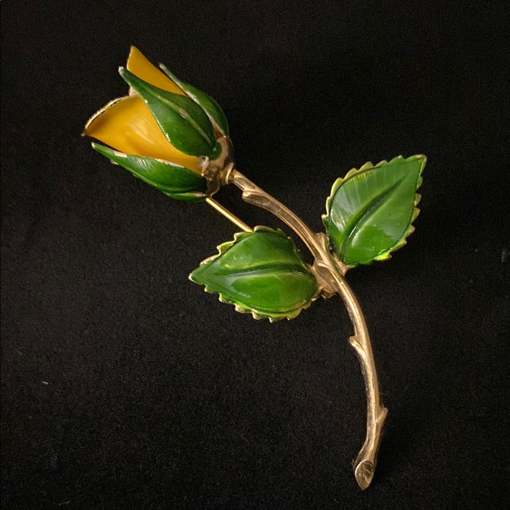 Vintage enamel yellow rose bud brooch